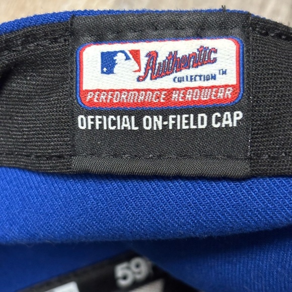 MLB New Era Toronto Blue Jays Official On Field Cap - Picture 2 of 8